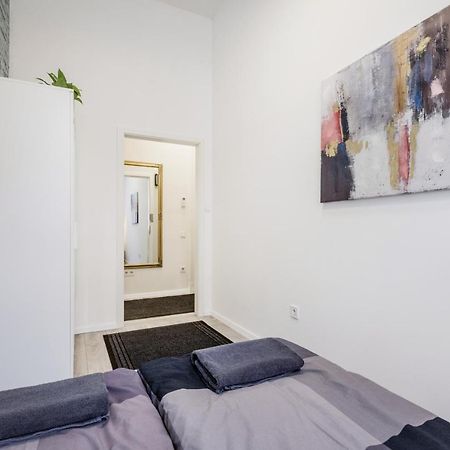 O Street 3 Bedroom Stylish Apartment Budapest Bagian luar foto