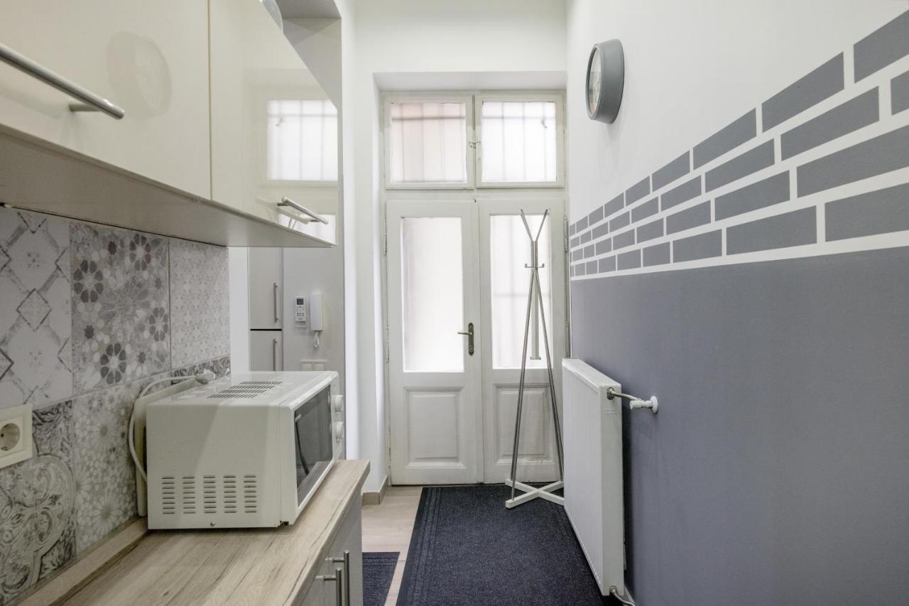 O Street 3 Bedroom Stylish Apartment Budapest Bagian luar foto