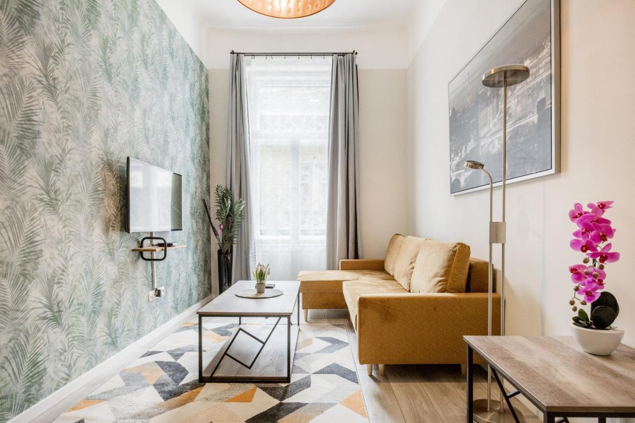 O Street 3 Bedroom Stylish Apartment Budapest Bagian luar foto