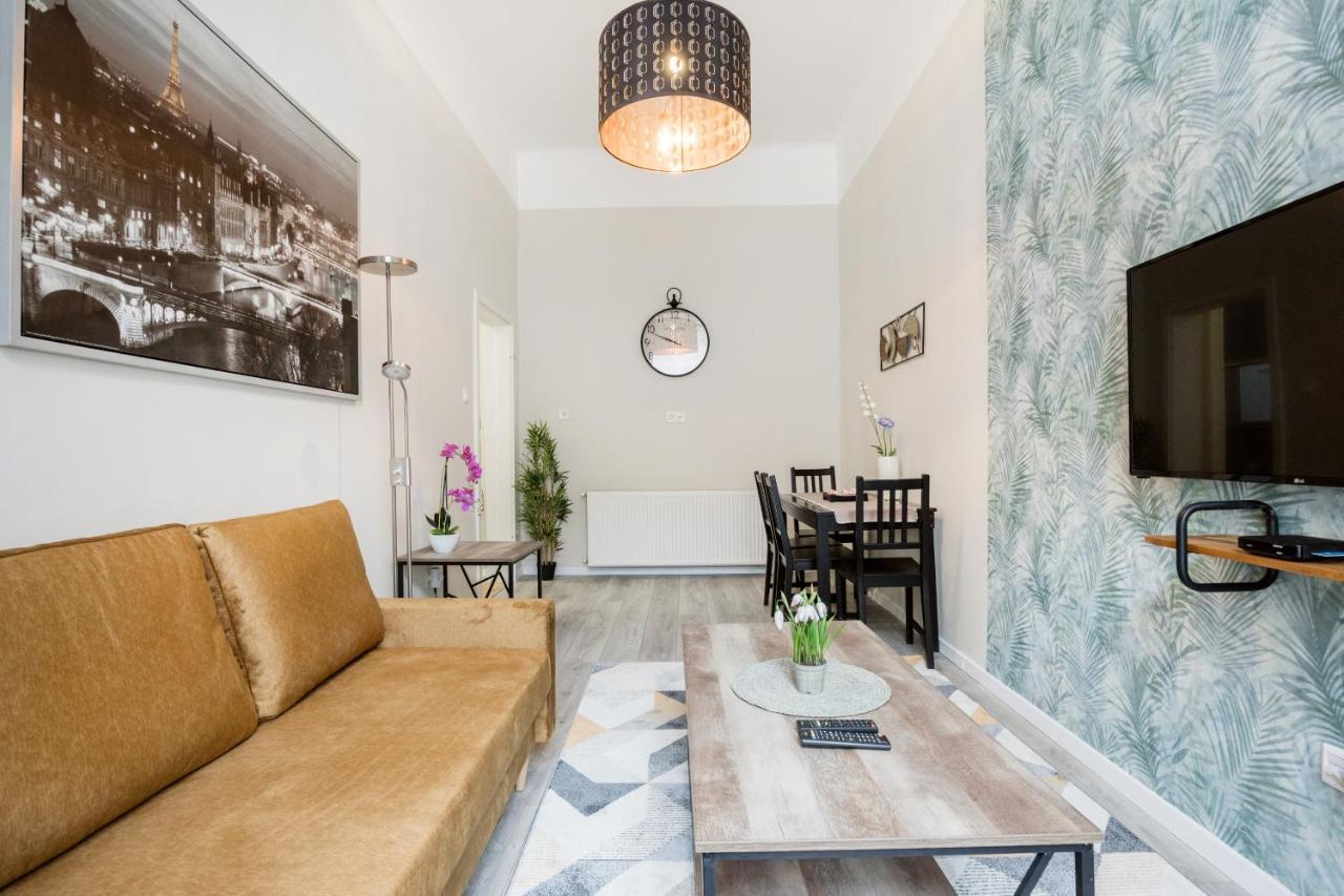 O Street 3 Bedroom Stylish Apartment Budapest Bagian luar foto